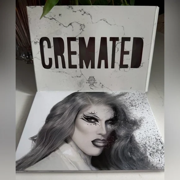 Jeffree Star Cremated Eyeshadow Palette ~ 24 SHADES ~ NIB